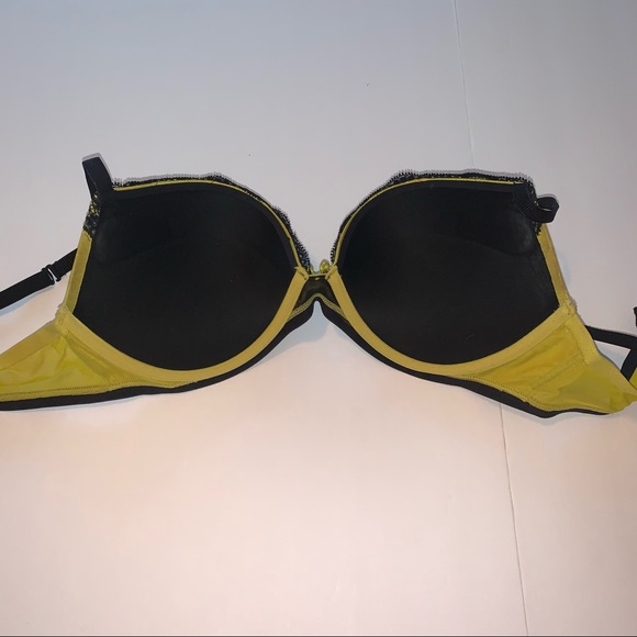 La SENZA shiny neon green push-up bra with black lace size 36 C like new - Picture 4 of 11